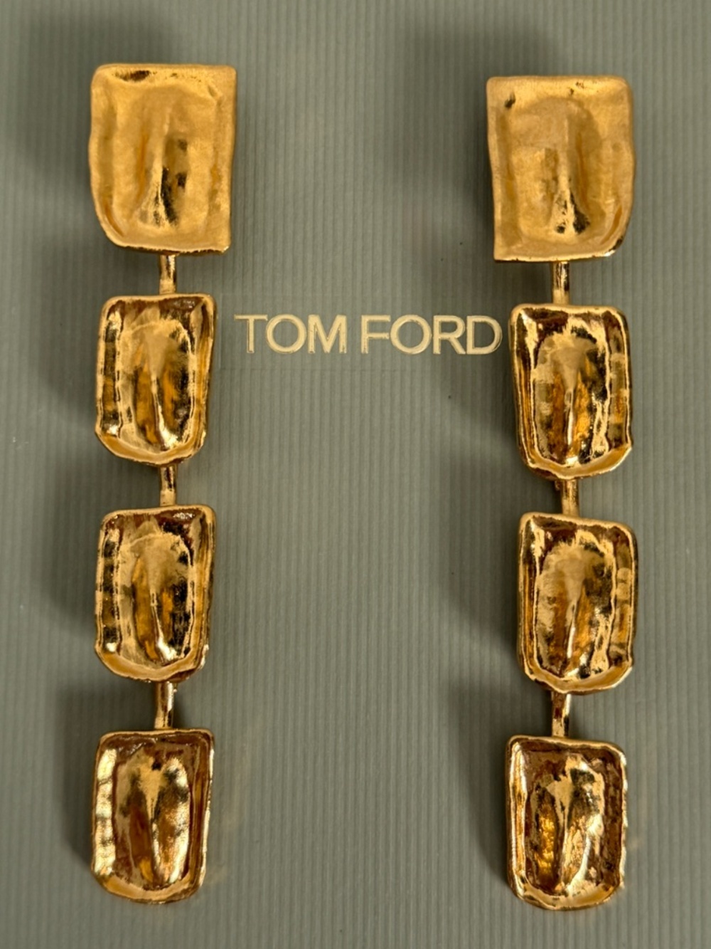 Tom Ford Crocodile Alligator Scale Tail Gold Brass Linear Drop Clip Earrings